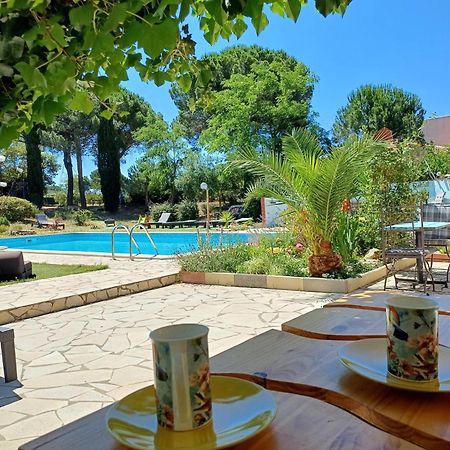 Bel Hotel Restaurant La Gentilhommiere Trebes Bagian luar foto