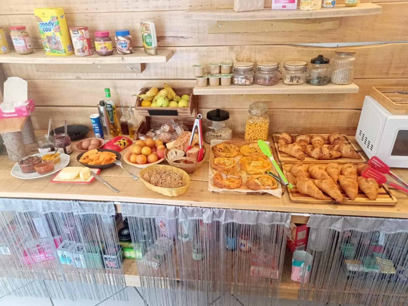 Bel Hotel Restaurant La Gentilhommiere Trebes Bagian luar foto