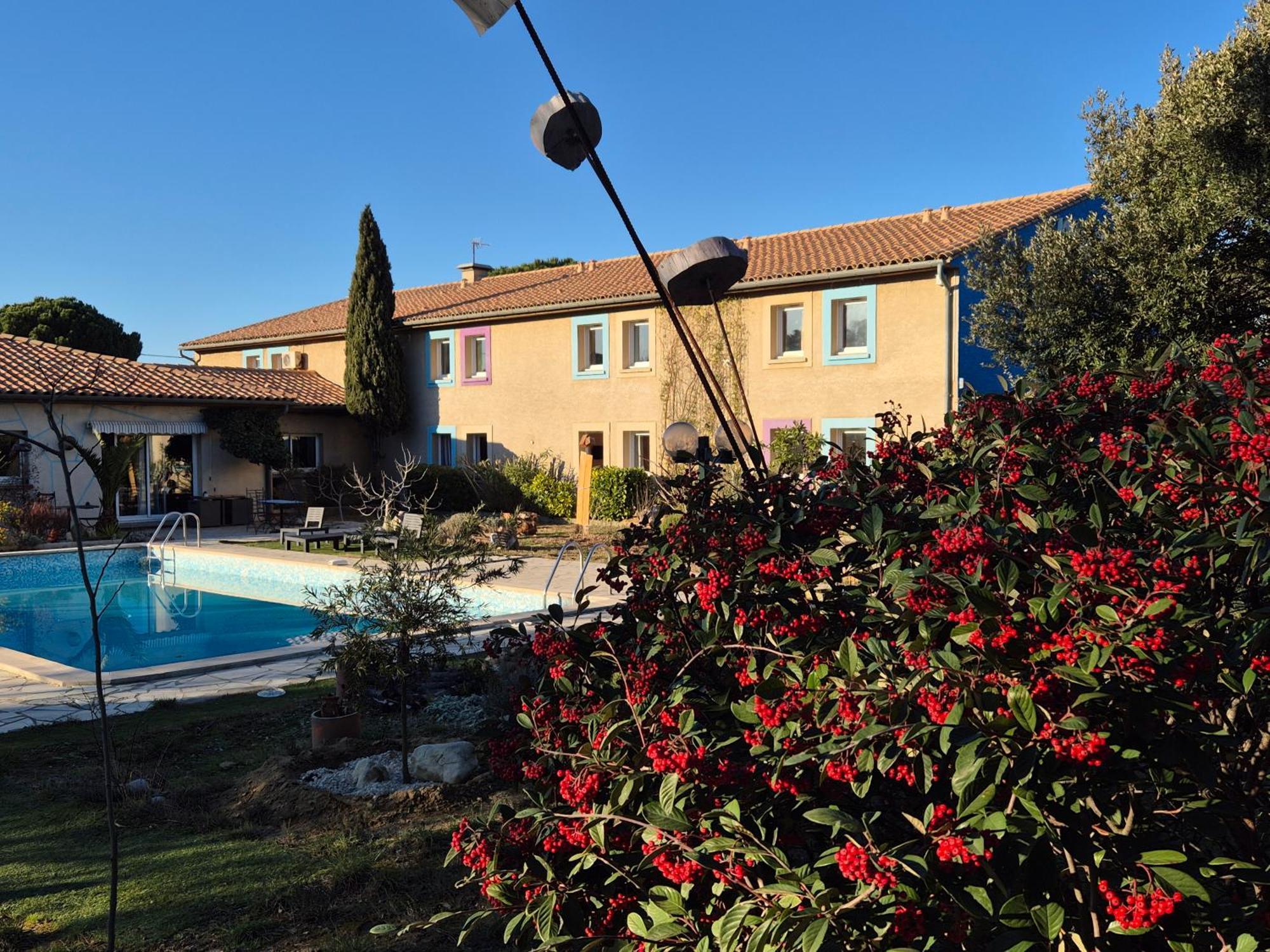 Bel Hotel Restaurant La Gentilhommiere Trebes Bagian luar foto