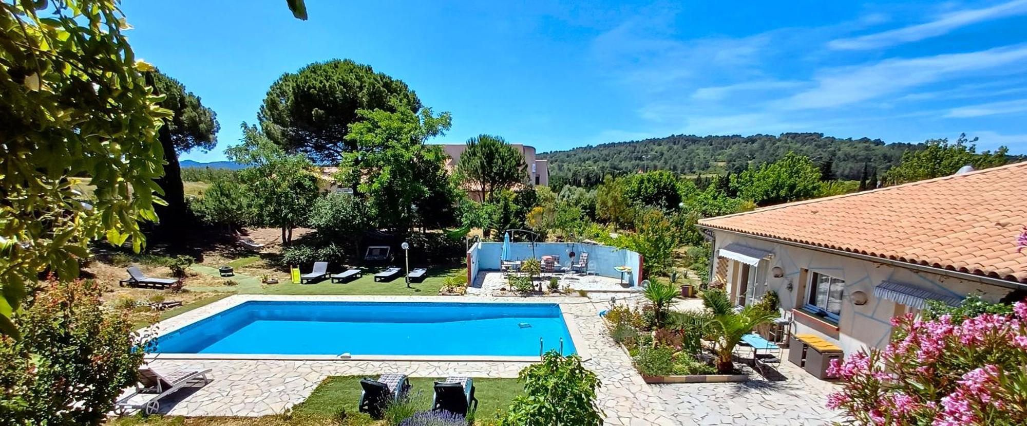 Bel Hotel Restaurant La Gentilhommiere Trebes Bagian luar foto